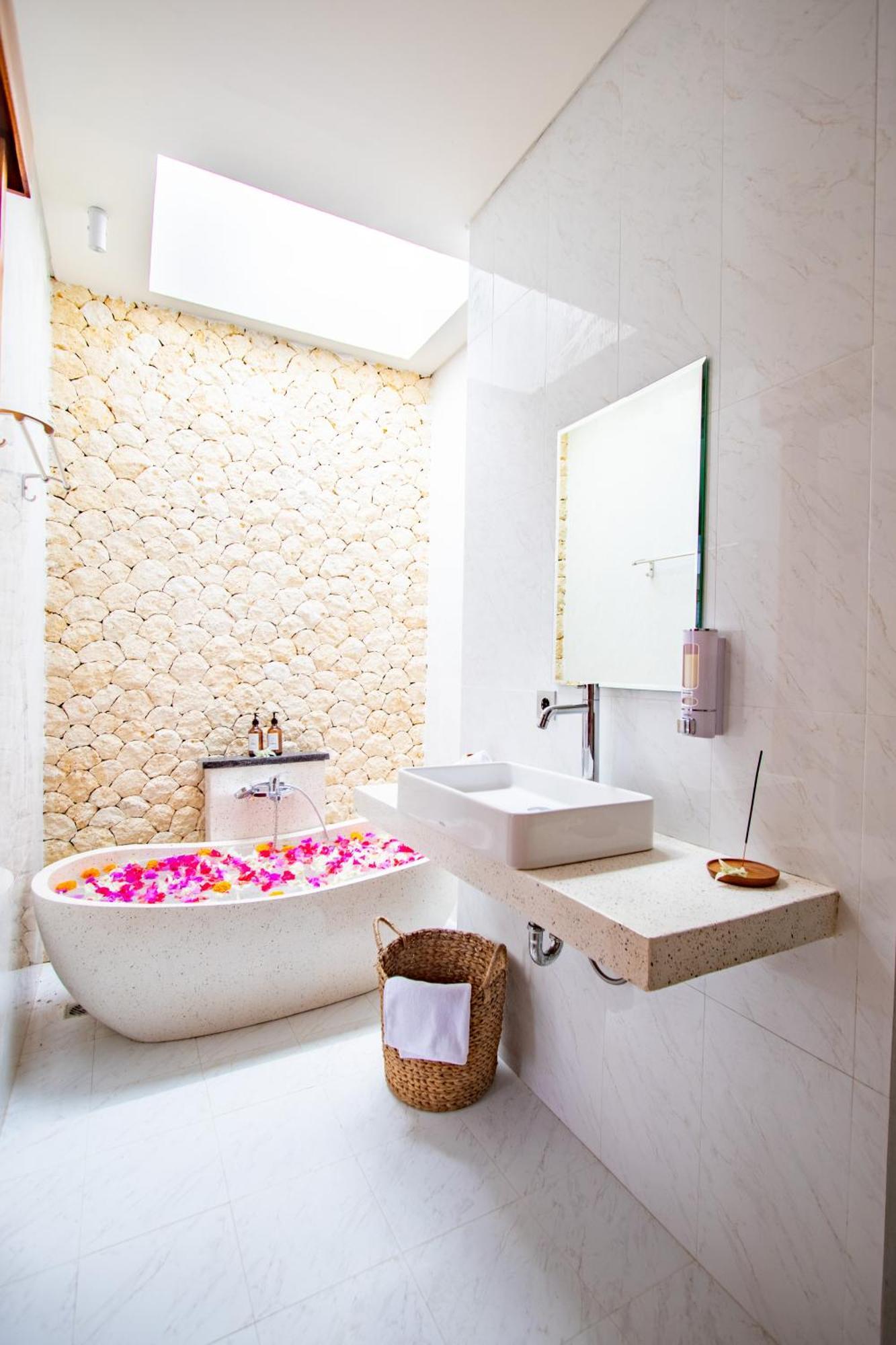 Villa Brand New In - 2bdr - Ps5 Seminyak (Bali)